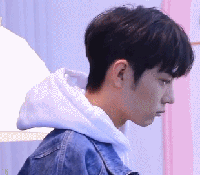 吃瓜表情包gif动图可爱,吃瓜表情包GIF动图中的可爱瞬间